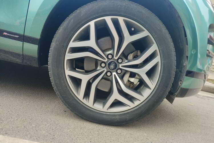 Used Land Rover Range Evoque 2020 249 PS R-DYNAMIC SE Sport Technology Edition
