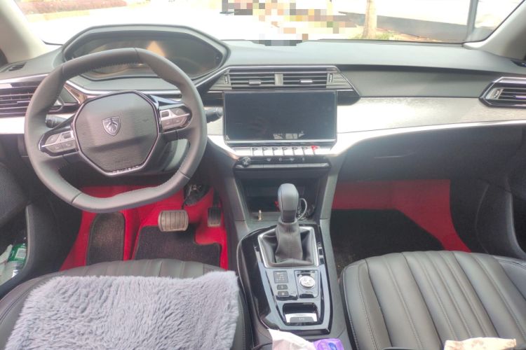 Used Peugeot 408 2024 360THP "Da Da" Model – Latou Edition Center Console