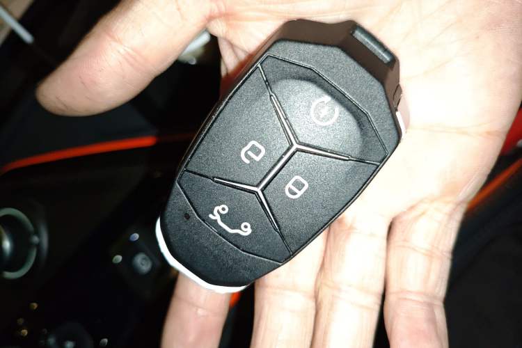 Used Lynk & Co 02 Hatchback 2021 2.0TD Halo Driving Control Kit Edition Vehicle Key