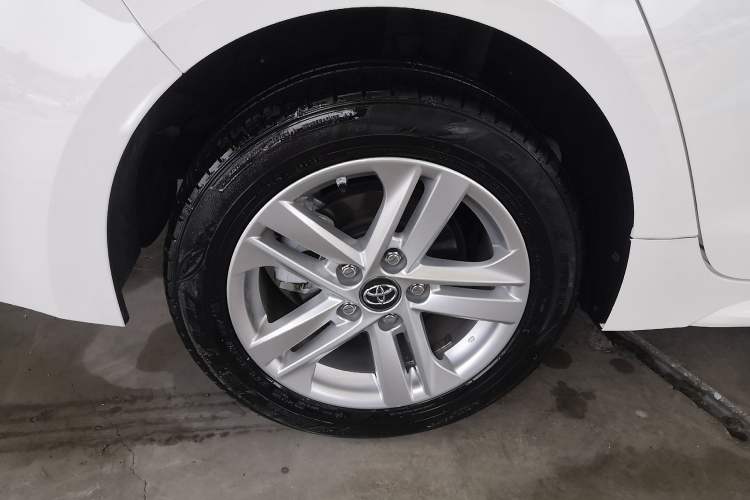 Used Toyota Levin 2022 185T CVT Luxury Edition Right Rear Wheel Hub