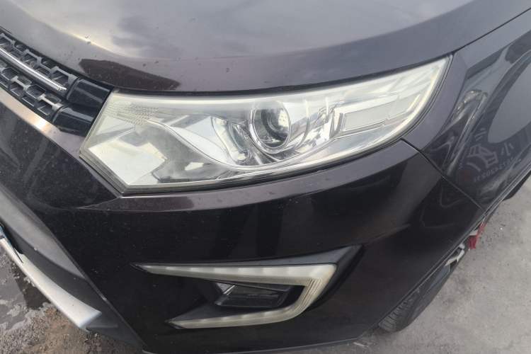 Used JMC Yusheng S330 2016 1.5L GTDi Automatic Two-Wheel Drive Fashion Edition Left Front Headlight