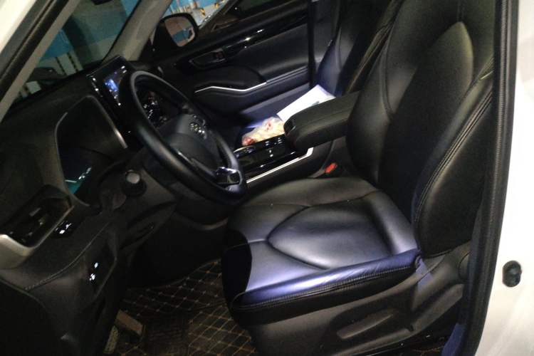 Used Toyota Highlander 2024 2.5L Smart e-Power Dual-Motor All-Wheel-Drive Elite Version – 7 Seats
