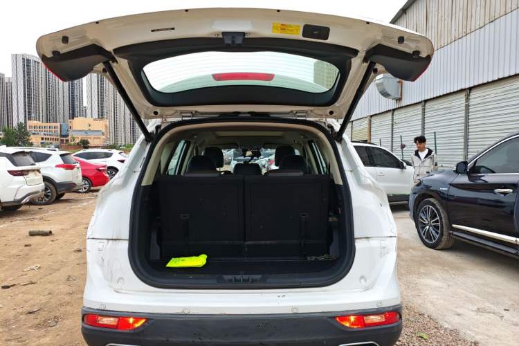 Used Dongfeng Fengon 580 2018 1.5T CVT Smart Connectivity Version