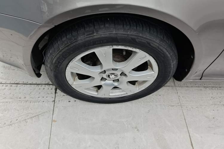 Used Skoda Octavia 2015 Classic Model 1.6L Manual Eado Version