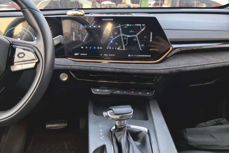 Used Oshan X5 PLUS 2023 Revised 1.5T DCT Pioneer Edition