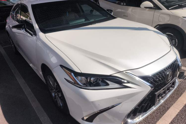 Used Lexus ES 2021 200 Excellence Edition