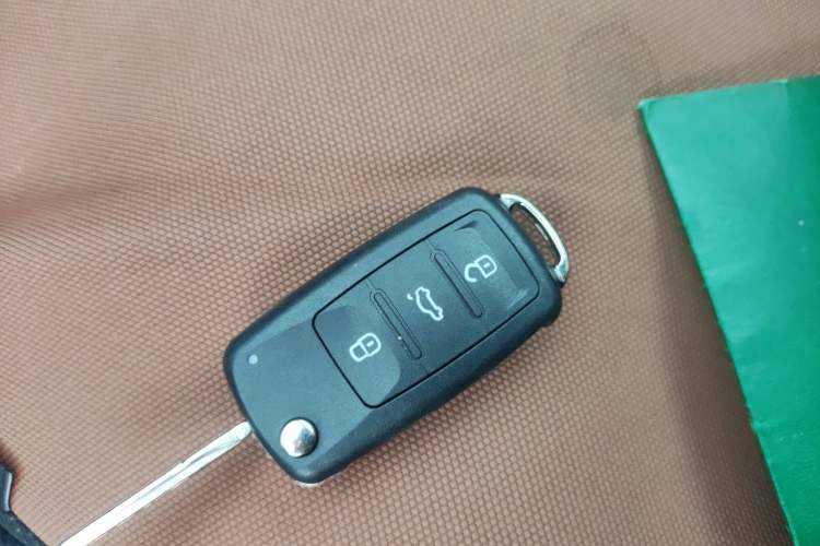 Used Volkswagen C-TREK 2017 230TSI DSG Comfort Version
