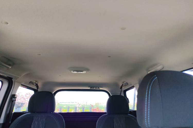 Used JAC Refine M3 2022 1.8L 7-seat Standard Edition Headliner