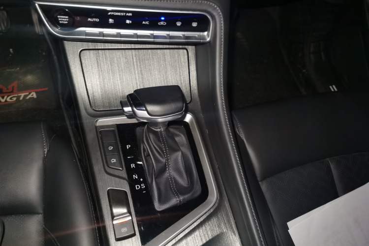 Used CHANGAN CS55PLUS 2021 Blue Whale Edition 1.5T DCT Prestige Model Gear Lever