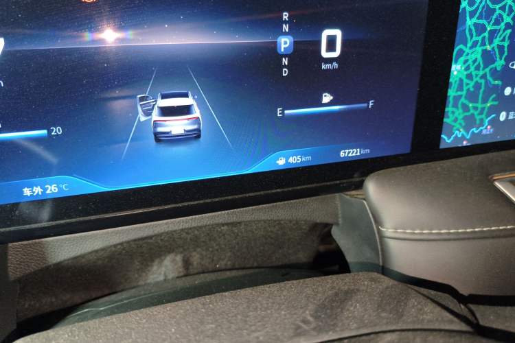 Used Venucia V 2021 260T Idol Edition
