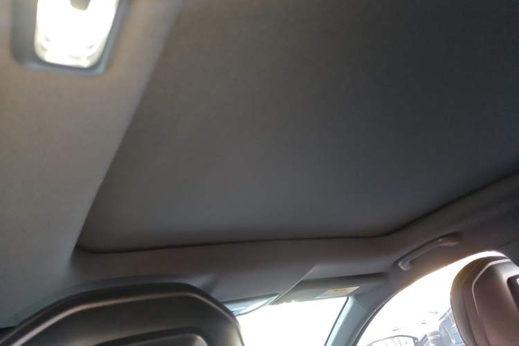 Used Changan UNI-V 2022 1.5T Prestige Version
