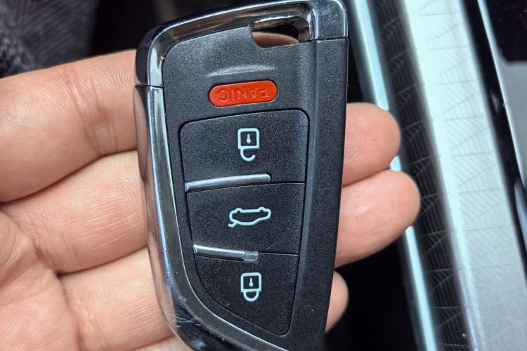 Used Geely Auto Emgrand 2022 4th Generation 1.5L CVT Luxury Model
