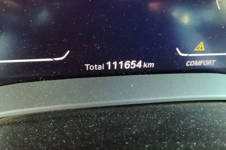 Used BMW 5 Series 2022 Restyled 525Li M Sport Package Odometer Close Up