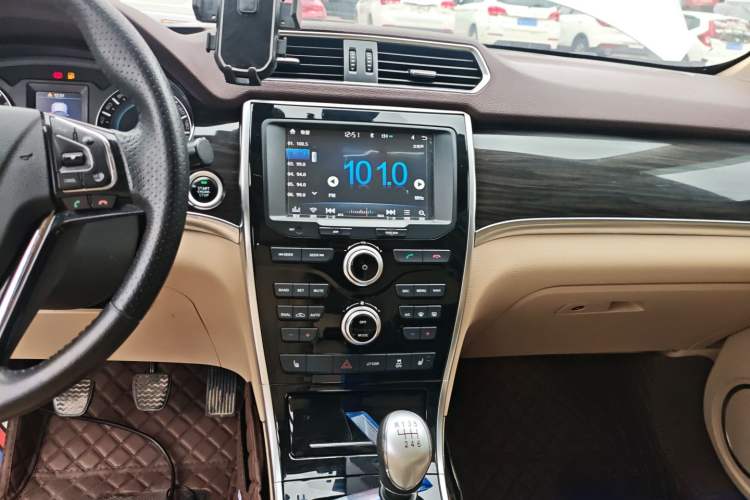 Used Haval H2 2016 Red Label 1.5T Manual 4x4 Luxury Model