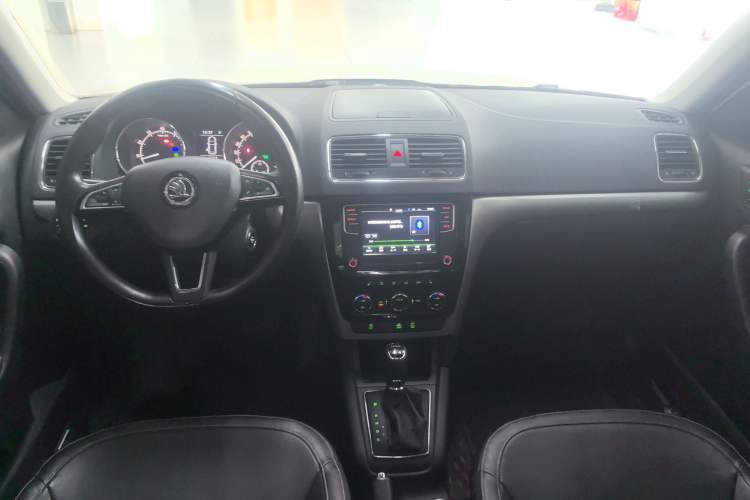 Used Skoda Yeti 2017 TSI300 DSG Luxury Edition