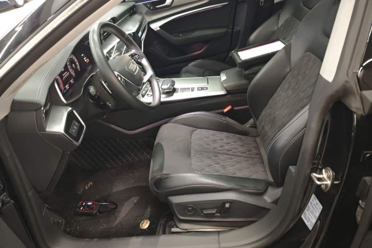 Used Audi A7L 2024 45TFSI quattro S-line Visionary Edition Flow Crystal Package