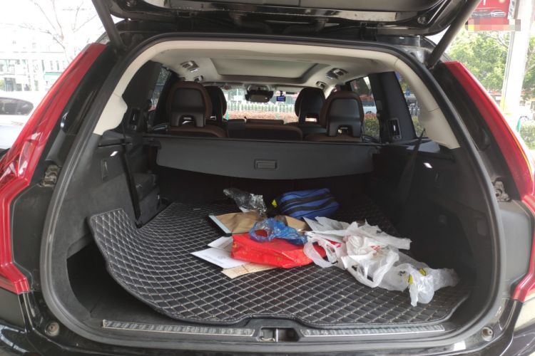 Used Volvo XC90 2020 Facelifted T6 Zhiyi Luxury 7-Seater
