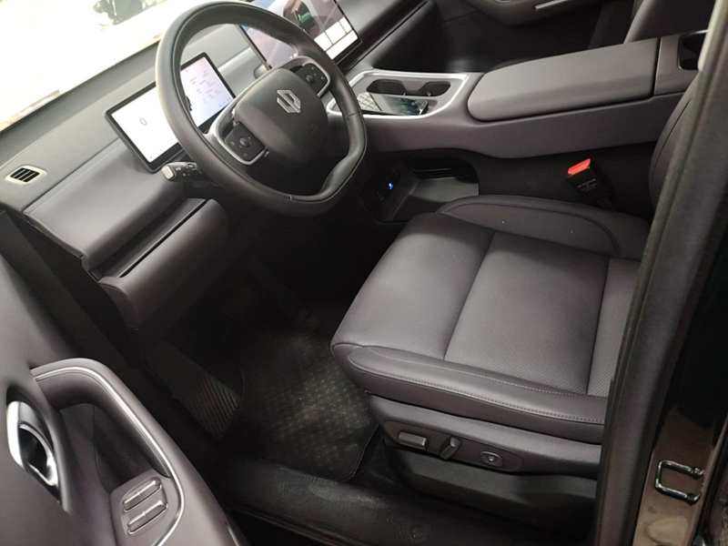 Used Leapmotor C16 2026 Extended-Range 280 LiDAR Zhizun Edition 6 Seats — 14