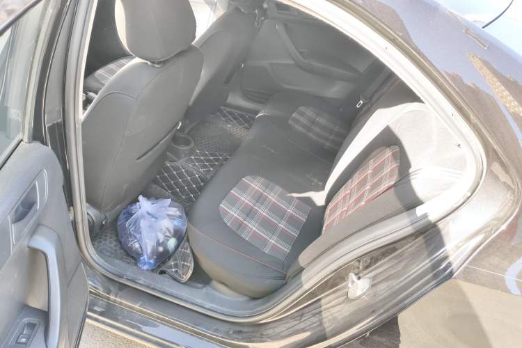 Used Volkswagen Santana 2016 1.6L Manual Fashion Edition Left Rear Seat