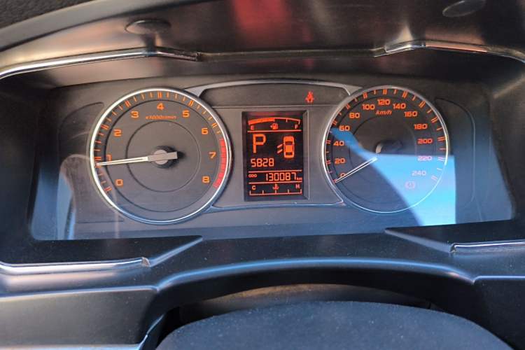 Used Geely Auto Vision 2017 1.5L Automatic Happiness Edition Odometer Close Up