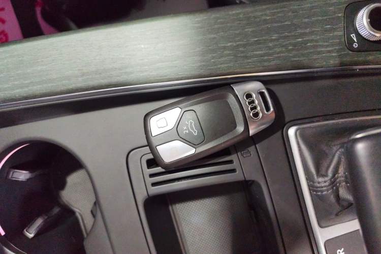 Used Audi A4L 2022 40 TFSI Stylish and Elegant Edition Interior 1