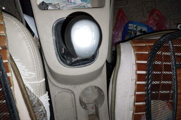 Used Dongfeng Fengon 370 2016 1.5L Manual Standard Edition SFG15-02 7 Seats