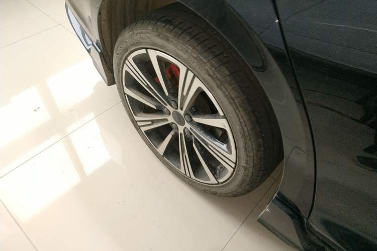 Used Geely Auto Preface 2025 Dongfang Yao 1.5TD Kunlun Edition Right Rear Wheel Hub