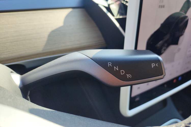 Used Tesla Model Y 2023 Rear-Wheel-Drive Version