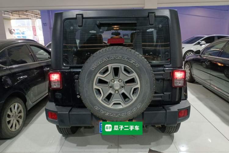 Used Jeep Wrangler 2017 3.0L Sahara Four-Door Comfort Edition
