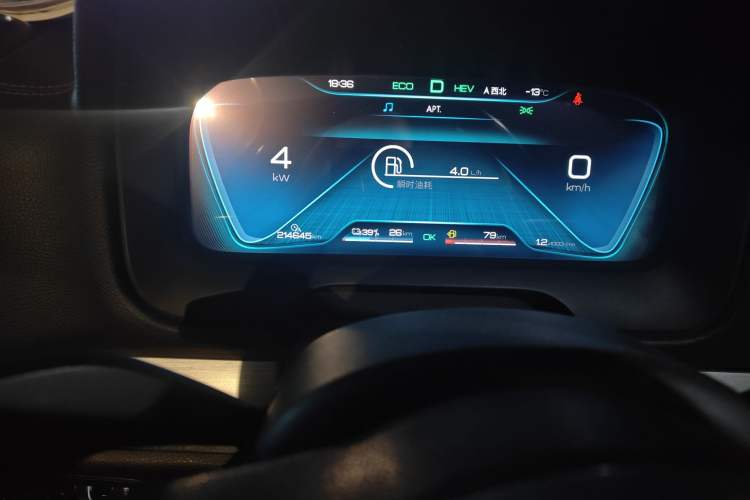 Used BYD Tang New Energy 2018 DM 2.0T All-Wheel Drive Smart Connectivity Luxury Model 7 Seats China V Emission Standard