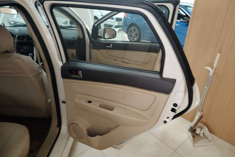 Used BAIC Senova D20 2015 Hatchback 1.5L Automatic Lotte Edition