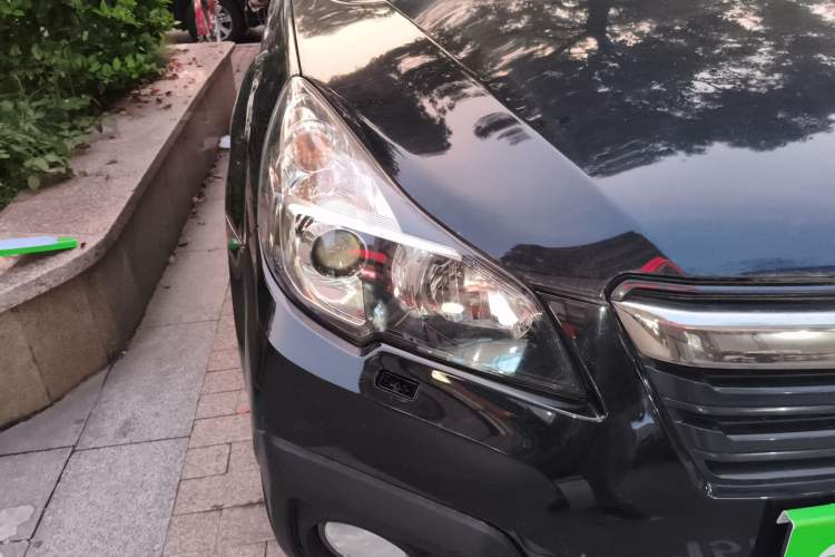 Used Subaru Outback 2014 2.5i Yashang Sport Edition Right Front Headlight