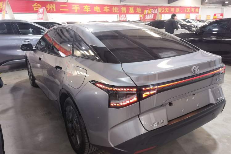 Used Toyota bZ3 2024 517 km Elite PRO