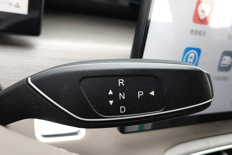Used Chery Tiggo 8 PLUS 2025 290TGDI DCT Prestige 5-Seater
