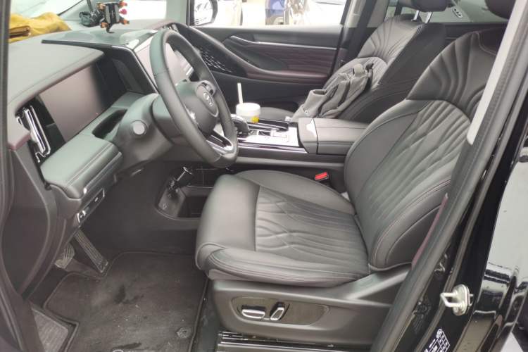 Used GAC Trumpchi M8 2024 Master Series 400T Prestige Edition Left Front Seat