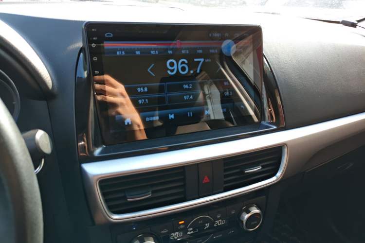 Used Mazda CX-5 2015 2.0L Automatic Two-Wheel Drive Urban Version
