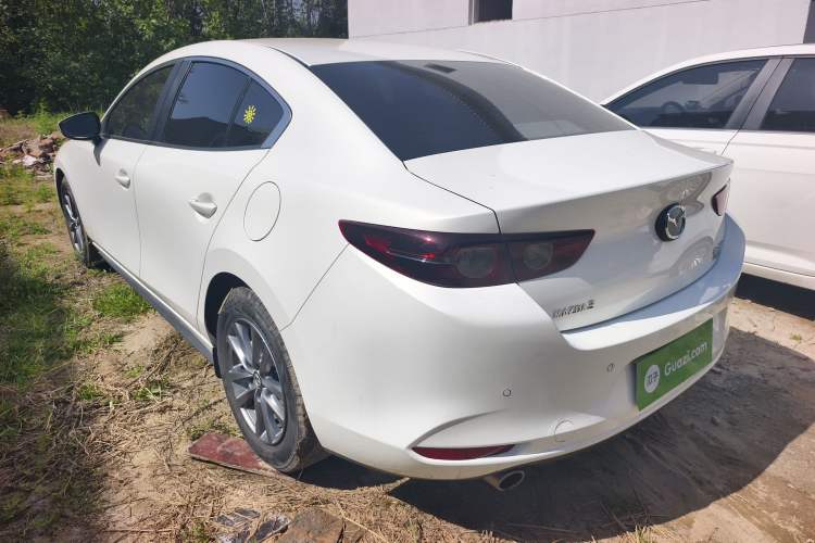 Used Mazda 3 Axela 2023 2.0L Automatic Zhiqing Edition