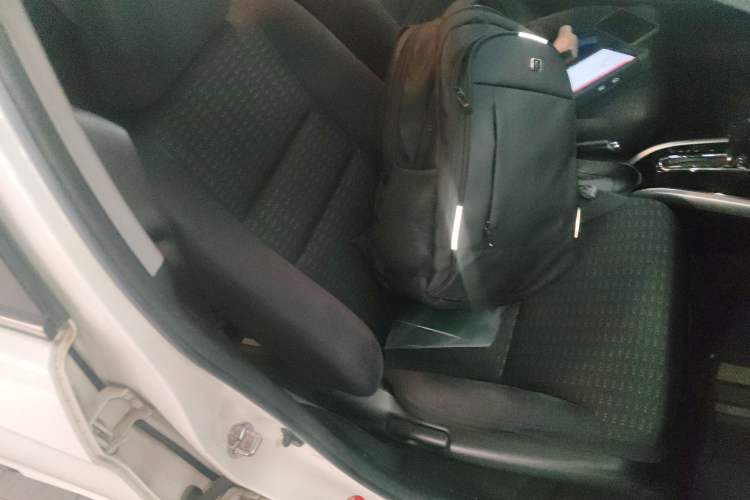 Used Honda Crider 2015 1.8L automatic comfort version Right Front Seat