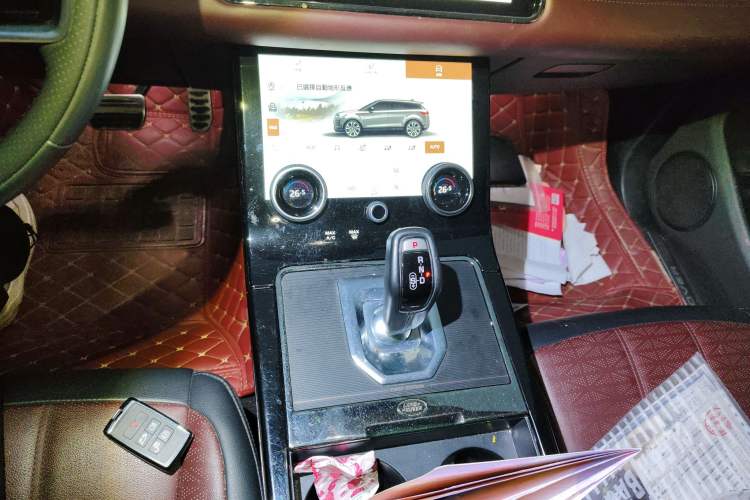 Used Land Rover Range Rover Evoque 2021 Range Rover Velar L 249PS R-Dynamic First Edition