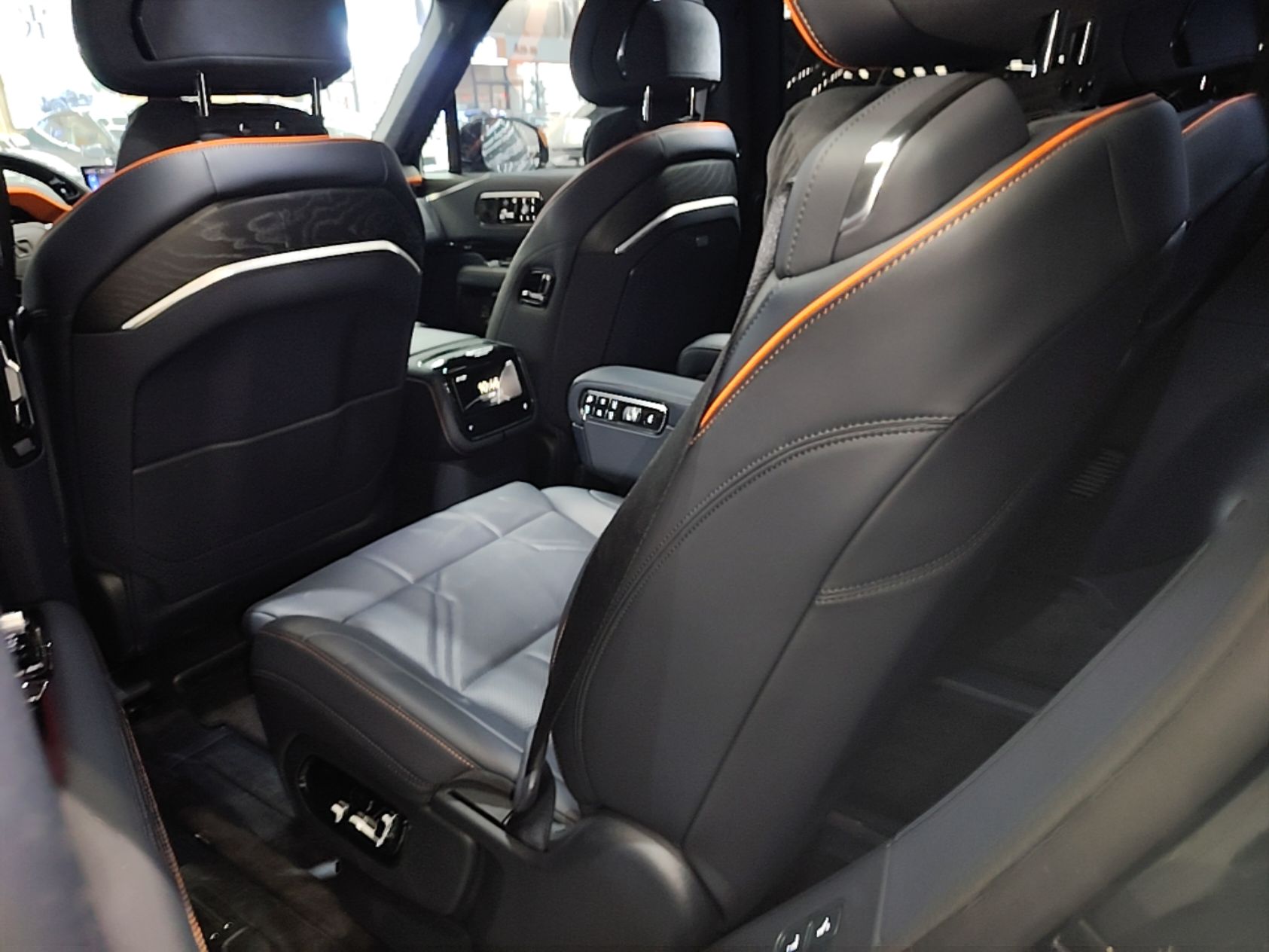 Zeekr 9X 2025 Moon Black Edition 70kWh — снимка 20