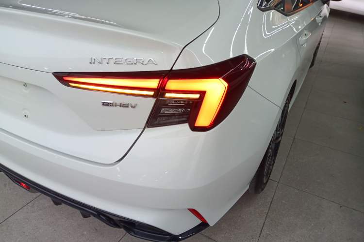 Used Honda Integra 2023 2.0L eHEV Sharp Luxury Edition Exterior 6