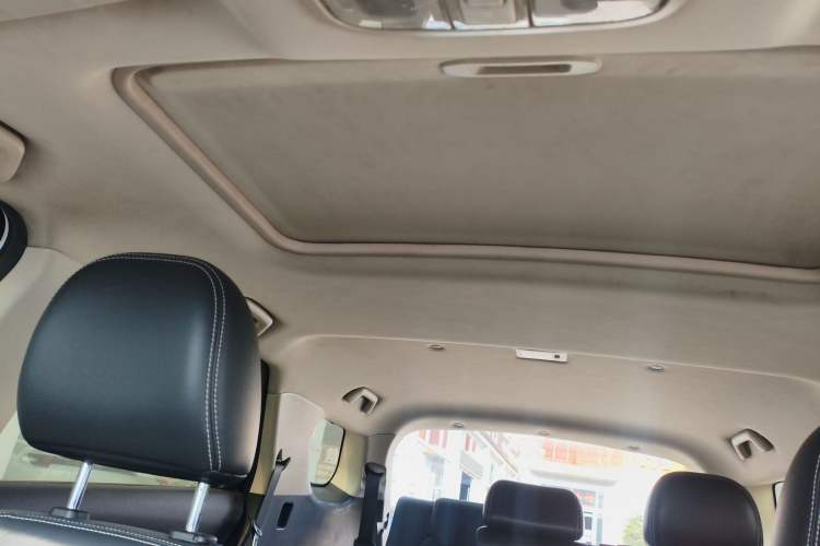 Used Dongfeng Fengon S560 2018 1.8L CVT Comfort Model 7 Seats