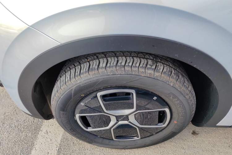 Used AION UT 2025 330 Starlight Edition
