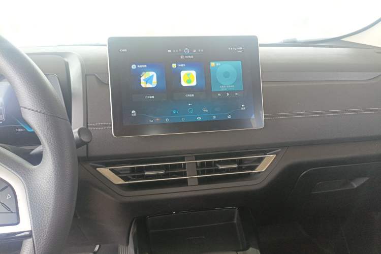 Used BYD Yuan New Energy 2019 EV535 Smart Connect Trendsetting Model Audio And AC Panel