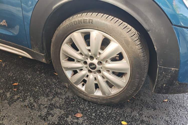 Used MINI Countryman 2017 1.5T COOPER ALL4 Traveler Right Front Wheel Hub