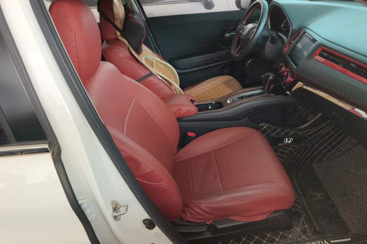 Used Honda Vezel 2018 1.5L CVT 2WD Technology Elite Model Right Front Seat