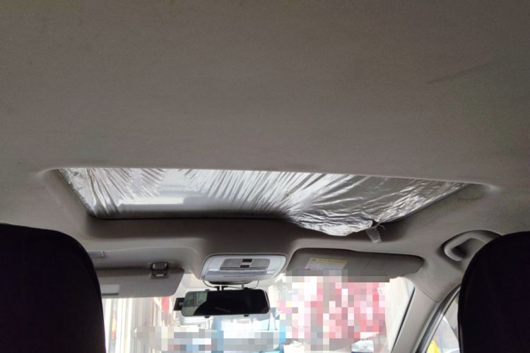 Used Roewe i5 2020 1.5L Automatic 4G Connect Luxury Flagship Edition Headliner