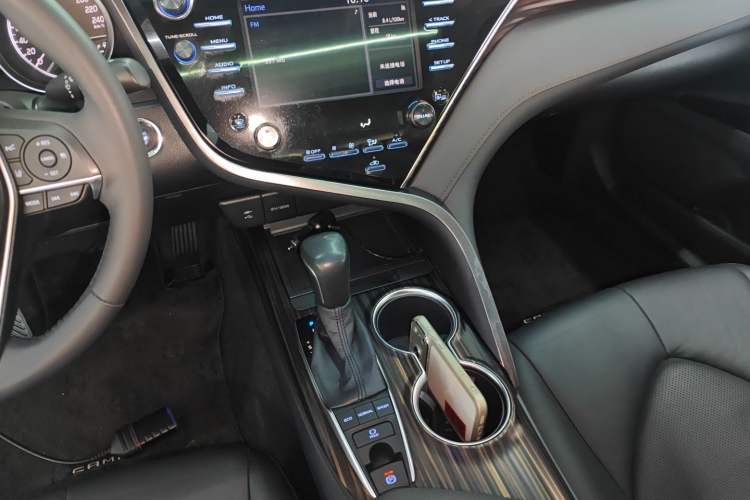 Used Toyota Camry 2018 2.5G Luxury Edition Gear Lever