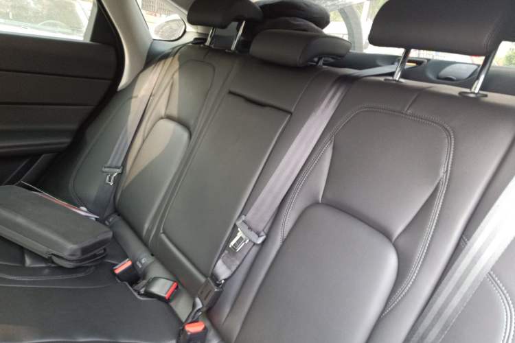 Used Jaguar XFL 2020 XFL 2.0T P200 Two-Wheel-Drive Elite Edition Left Rear Seat