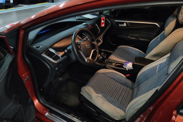 Used Honda Jade 2014 1.8L Automatic Comfort Elite Version 5 Seats Driver Seat